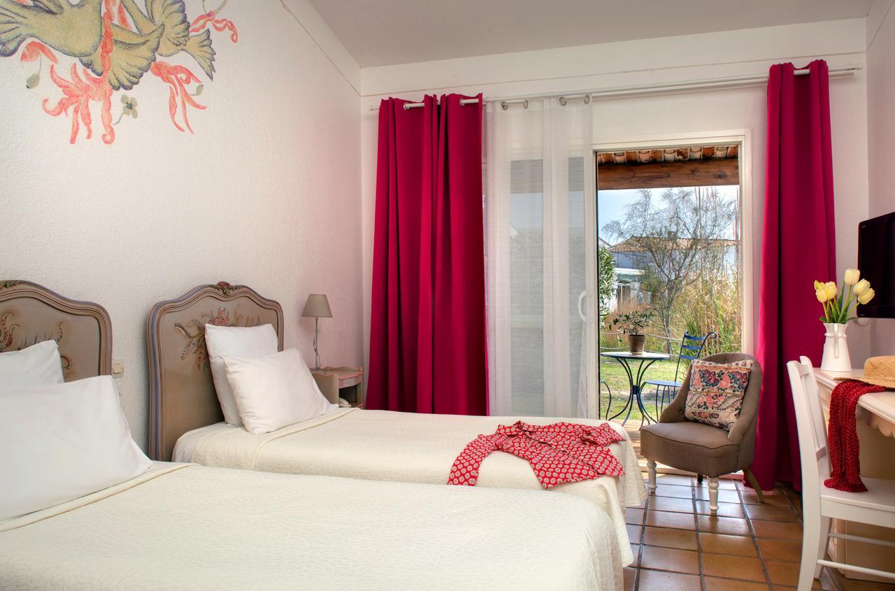 La Tramontane Hotel Сен Мари де ла Мер Екстериор снимка