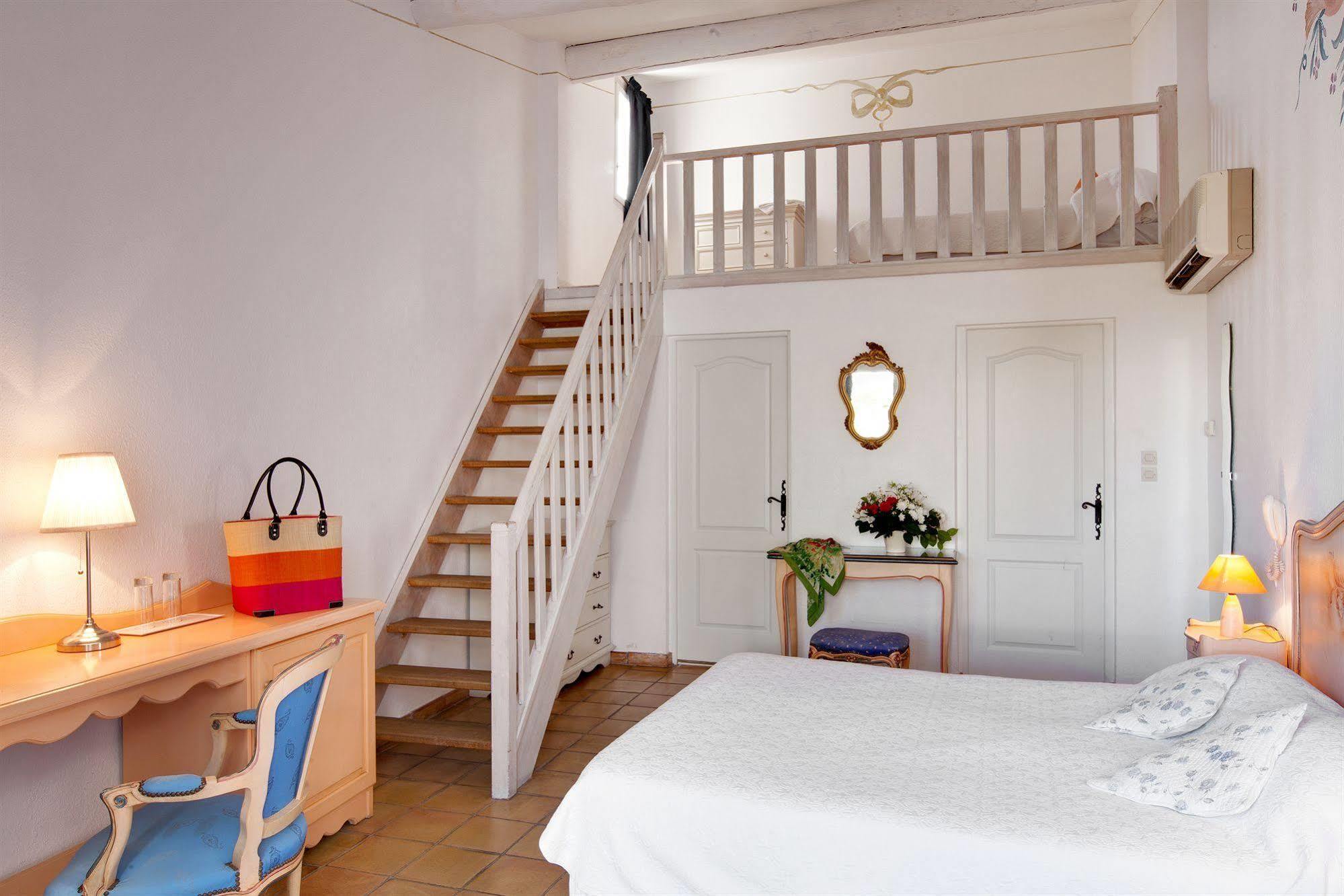 La Tramontane Hotel Сен Мари де ла Мер Екстериор снимка